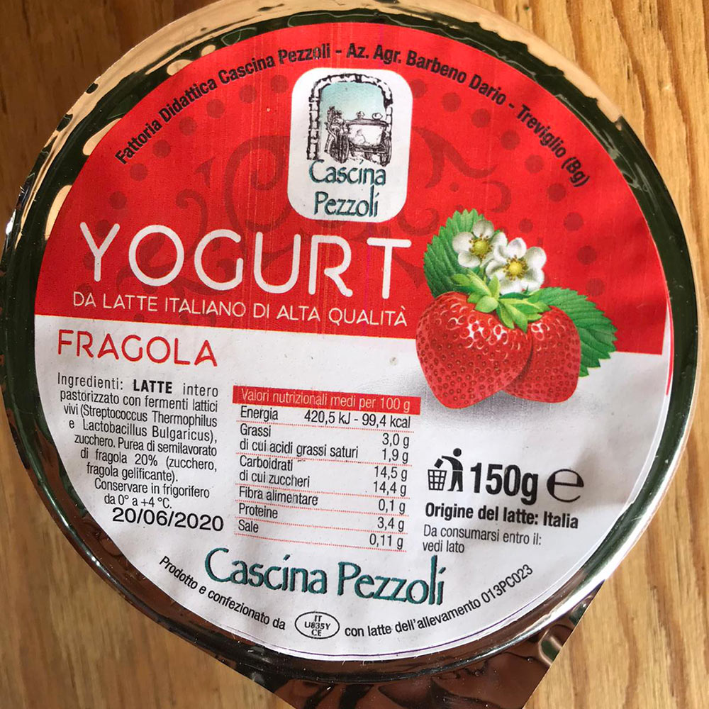Yogurt alla fragola - Cascina Pezzoli